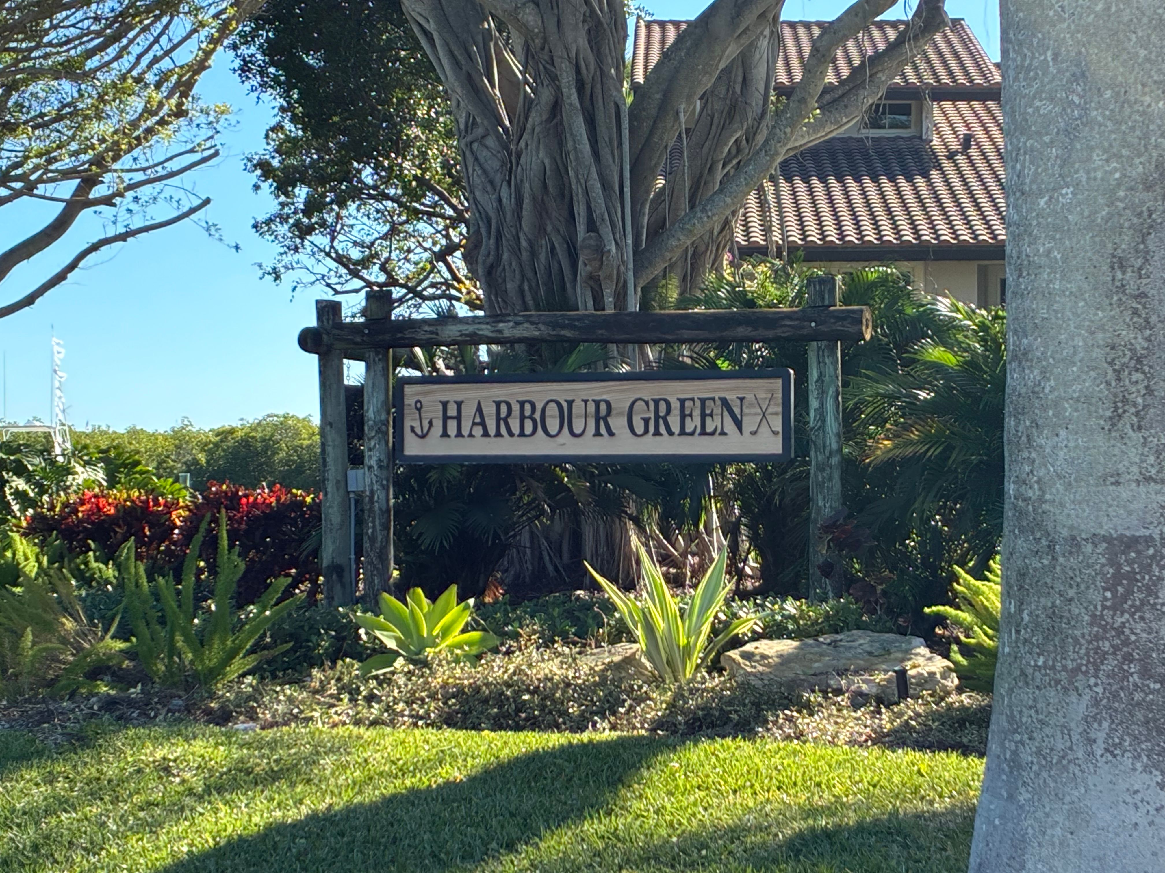 Harbour Green community area at Ocean Reef Club