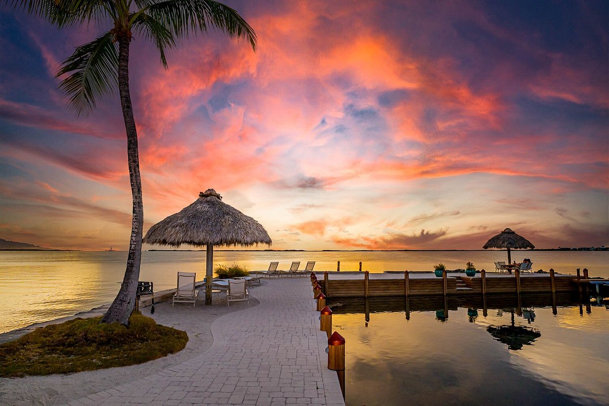 Stunning sunset at Ocean Reef Club in Key Largo, Florida